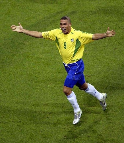 他的脚步移 他的脚步移