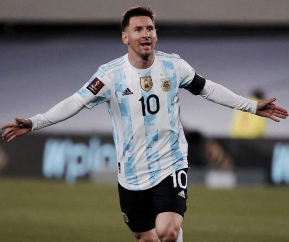 姆巴佩门前 姆巴佩门前