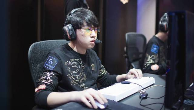 三球大胜 三球大胜